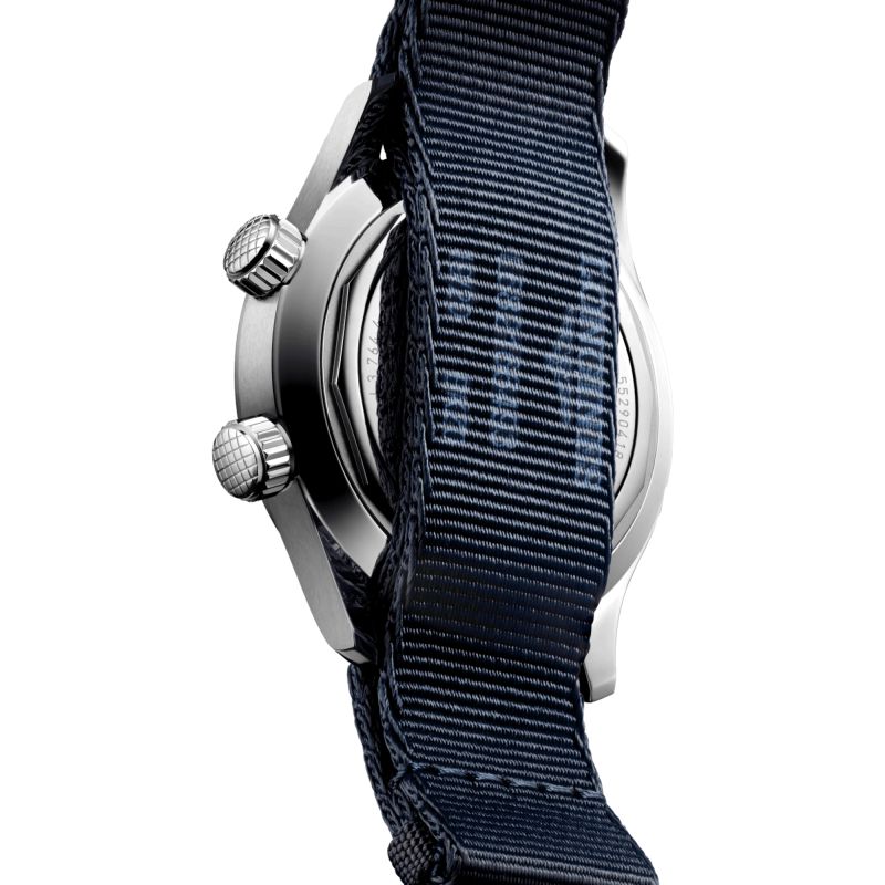 Longines Legend Diver L37644902 — vue de profil
