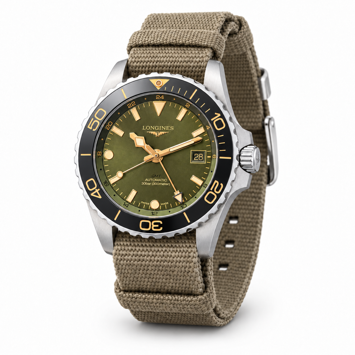 Longines HydroConquest GMT L3.790.4.06.2 — vue trois quarts